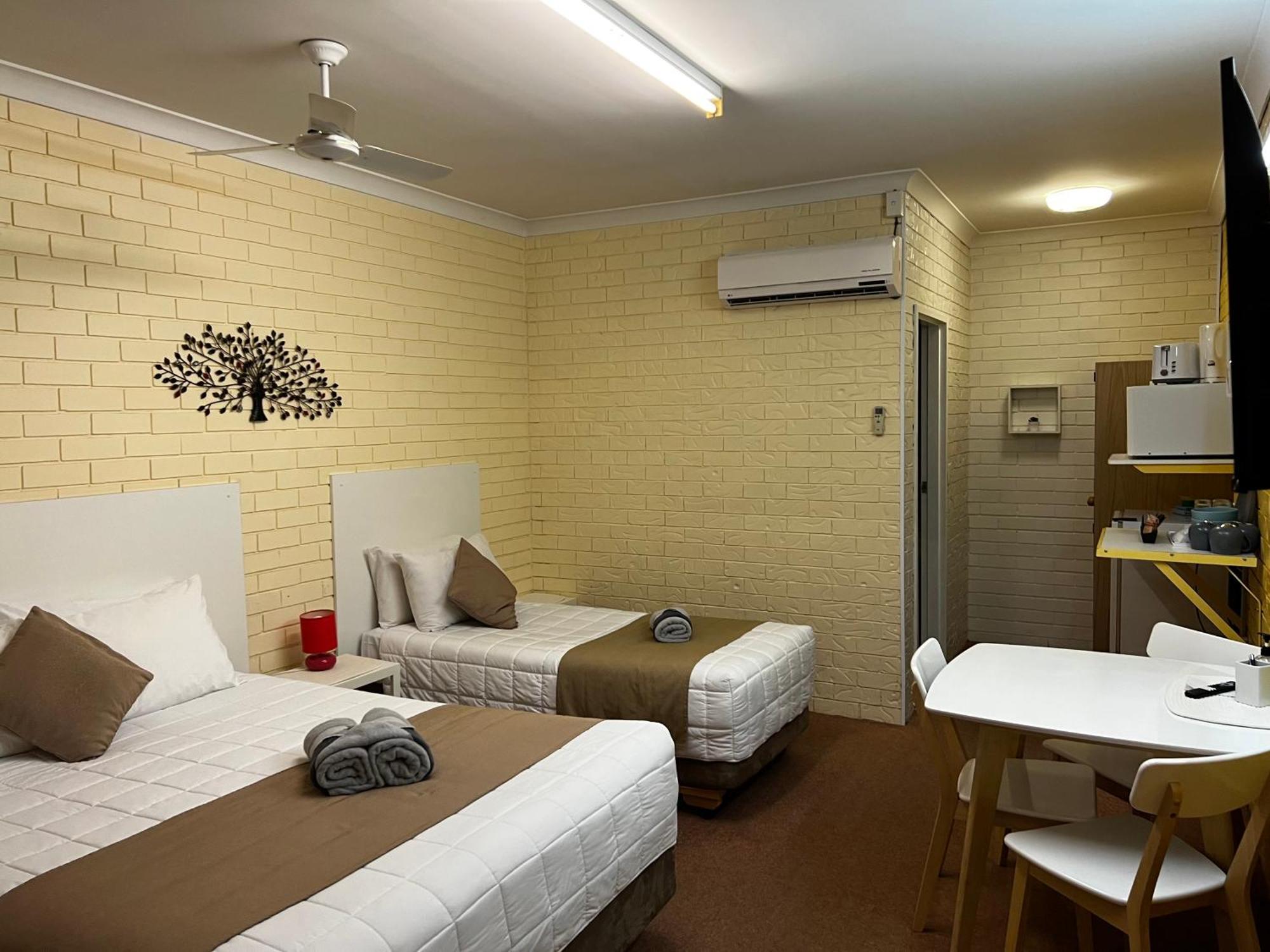 Jillaroo Motor Inn Glen Innes Buitenkant foto